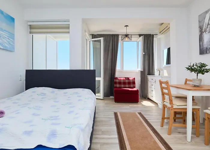 Studio Apartment Tarik